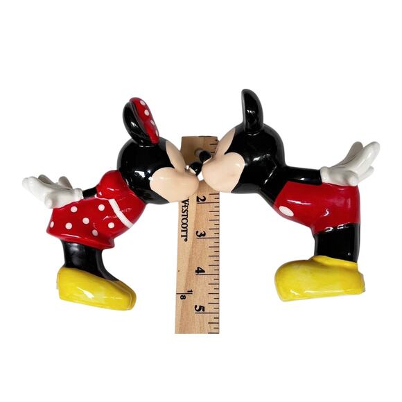 Disney Minnie & Mickey Mouse Kissing SALT & PEPPER SHAKERS LARGE 5" Jerry Leigh - Picture 11 of 13